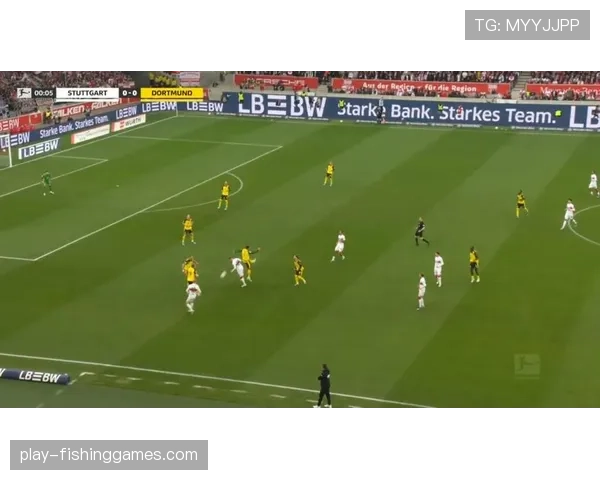 多特蒙德客场2-0击败斯图加特，反超对手升至德甲第四